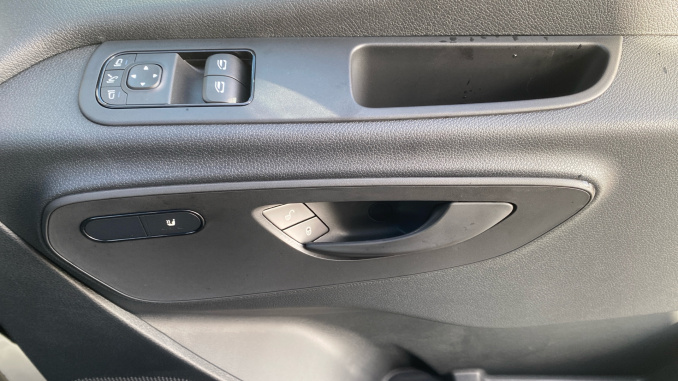 Mercedes-Benz Sprinter E314 L3 Electric Rwd 100kW 81kWh Pro Van Auto - Image 36